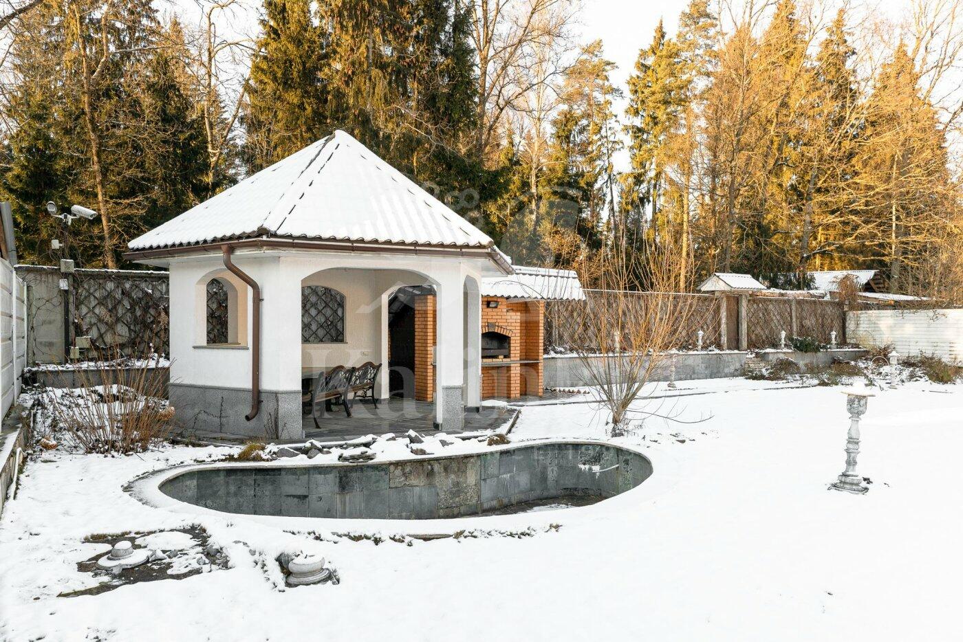 3-этажный коттедж 578 м² с отделкой