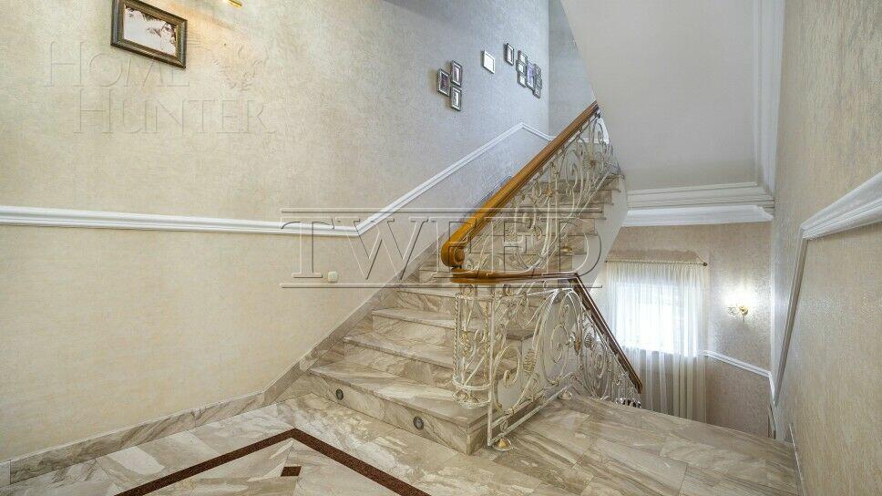 2-этажный коттедж 587 м² с отделкой