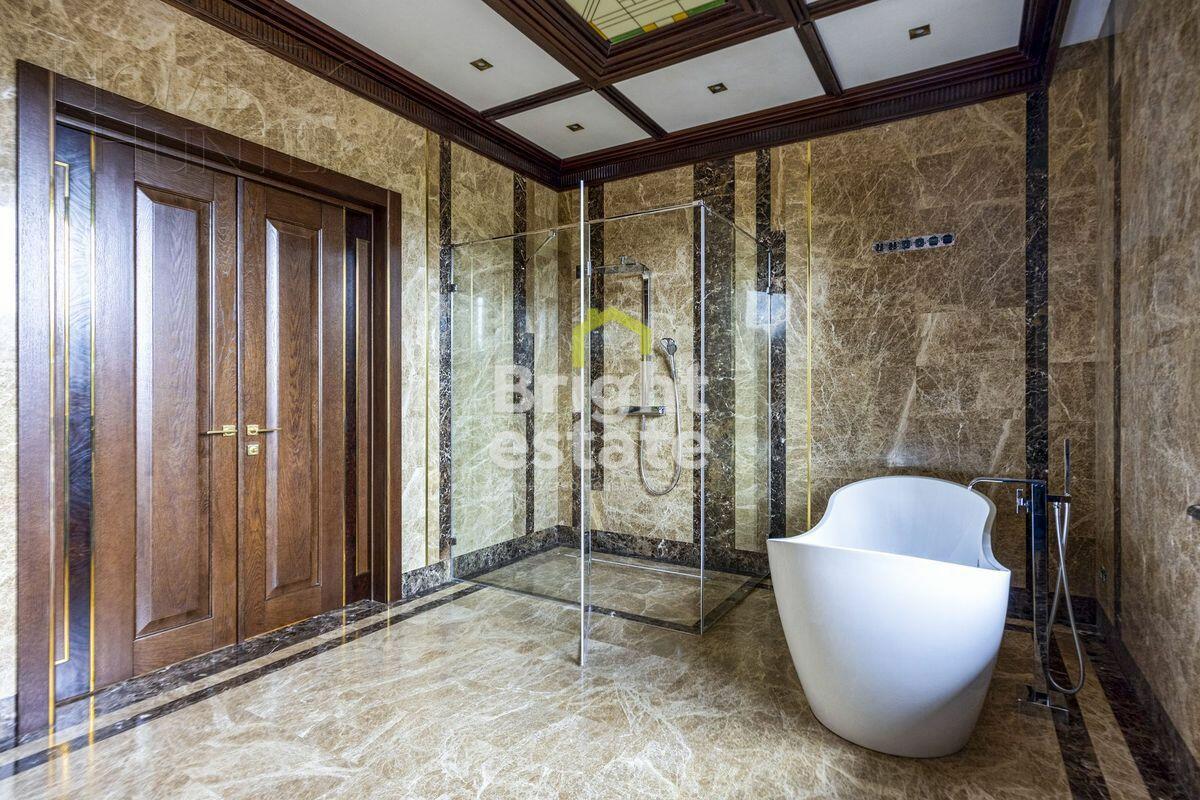 2-этажный коттедж 1 800 м² с отделкой