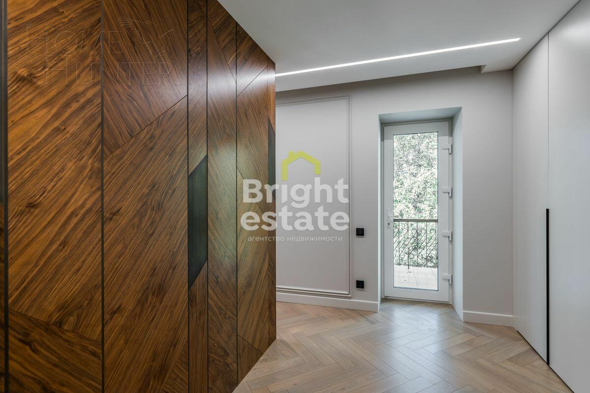 2-этажный коттедж 370 м² с отделкой