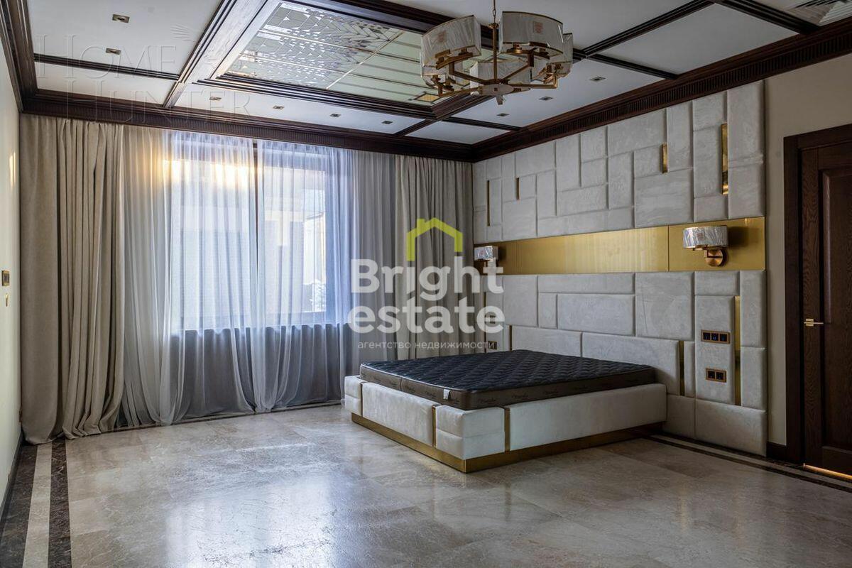 2-этажный коттедж 1 800 м² с отделкой