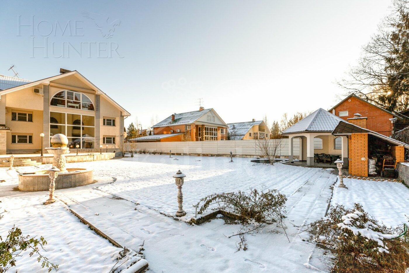 3-этажный коттедж 578 м² с отделкой