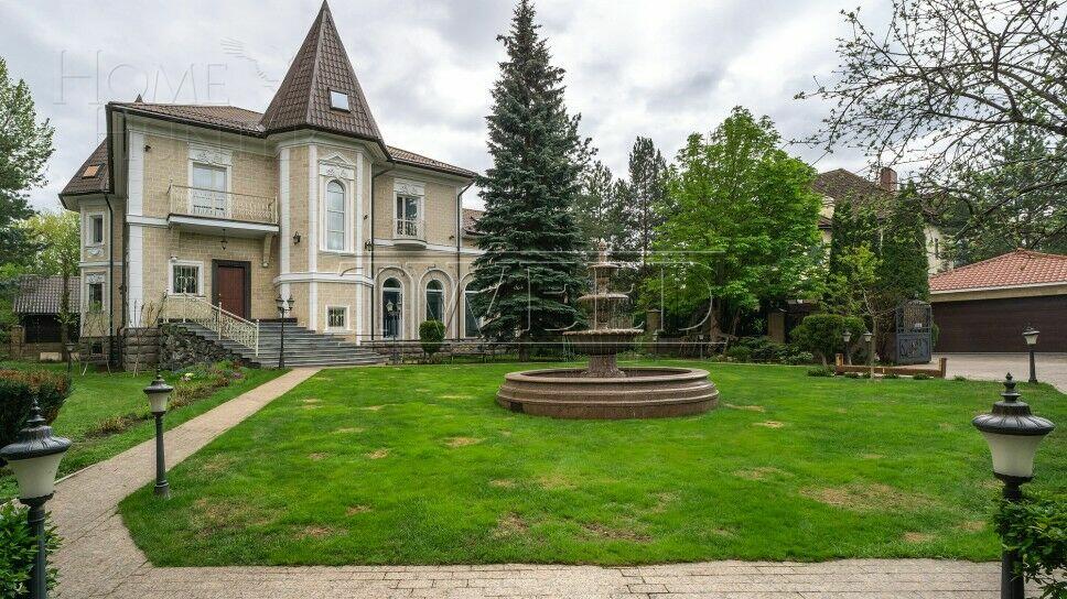 2-этажный коттедж 587 м² с отделкой