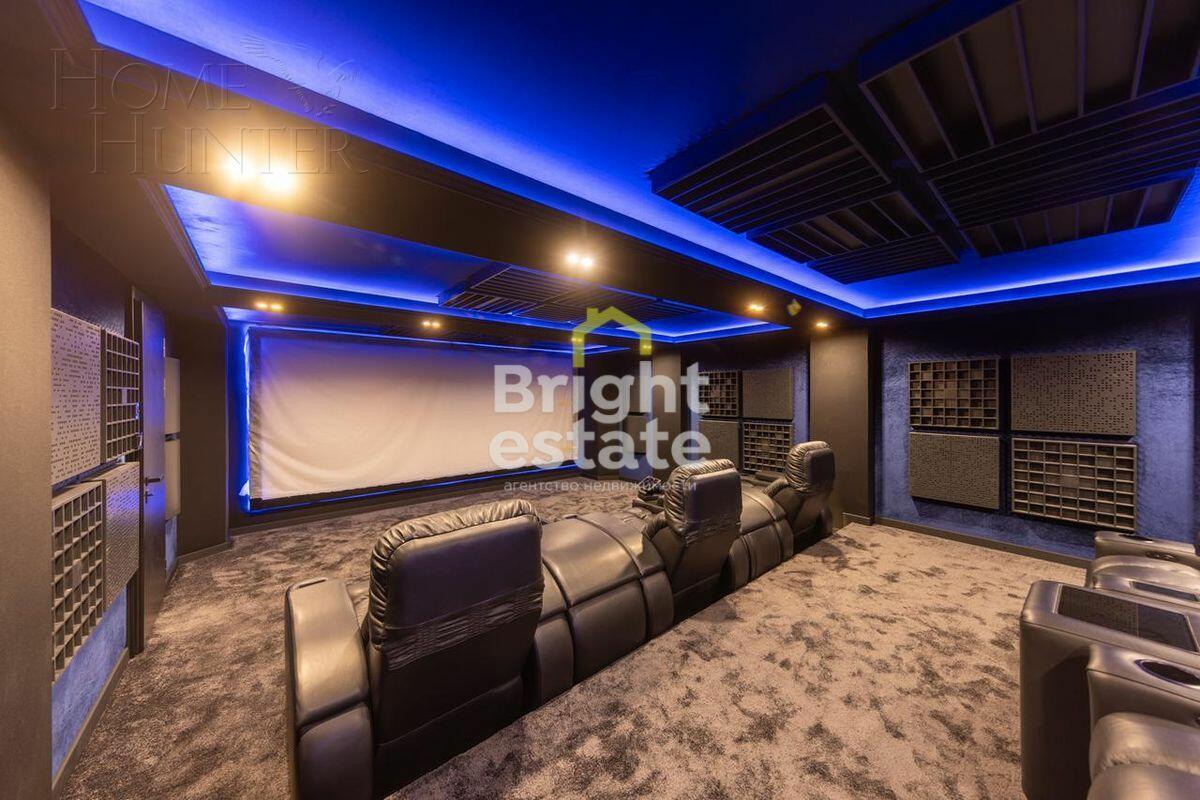 2-этажный коттедж 1 800 м² с отделкой