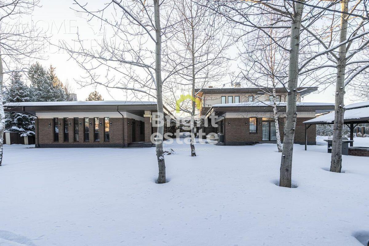 2-этажный коттедж 1 800 м² с отделкой