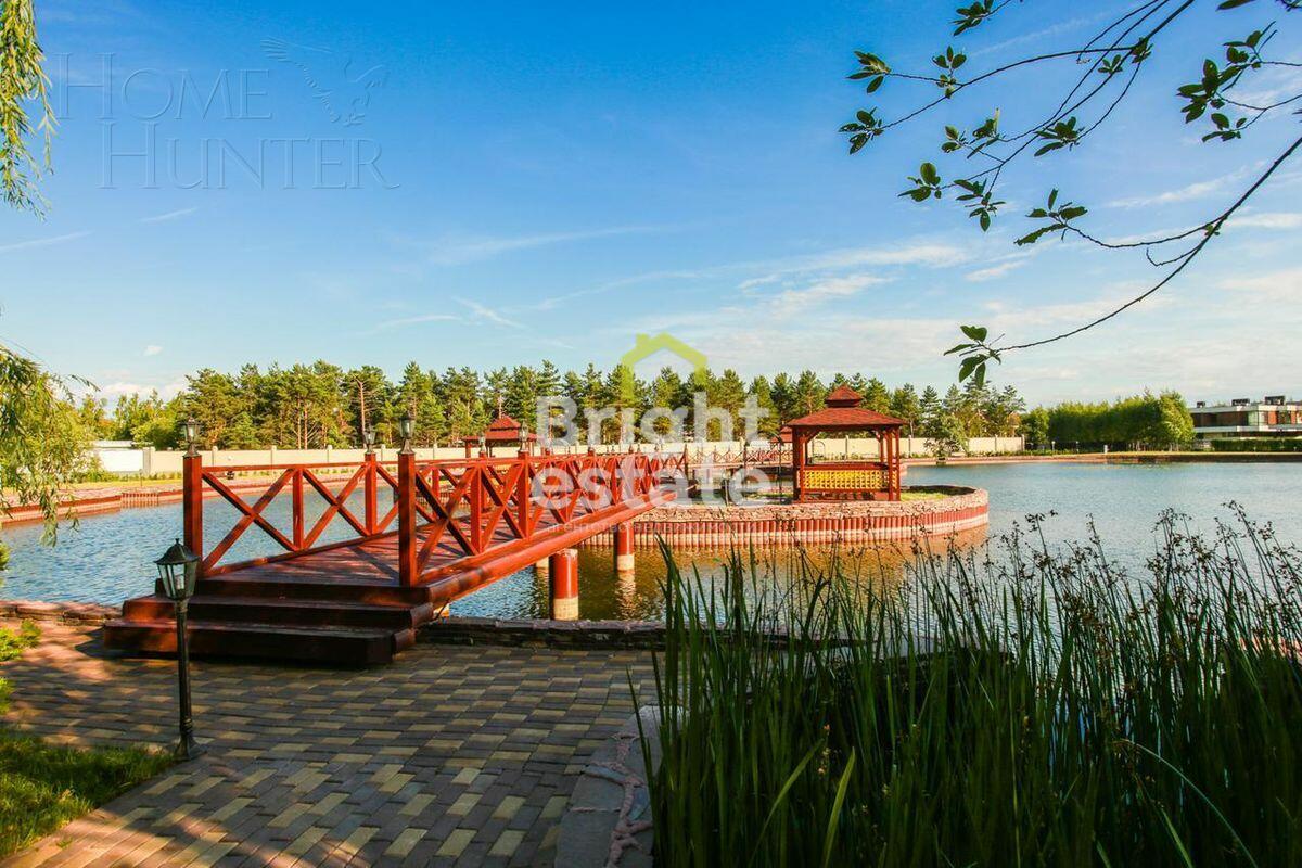 2-этажный коттедж 1 800 м² с отделкой