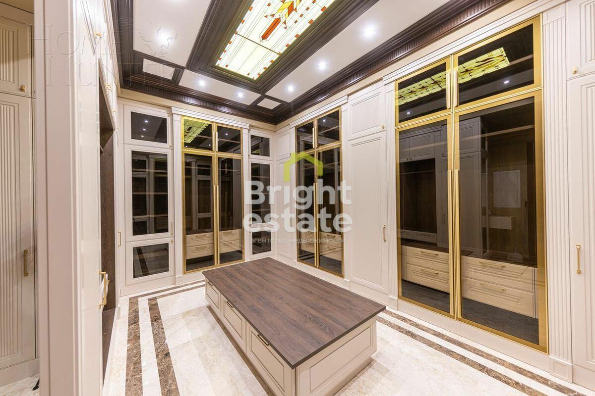 2-этажный коттедж 1 800 м² с отделкой