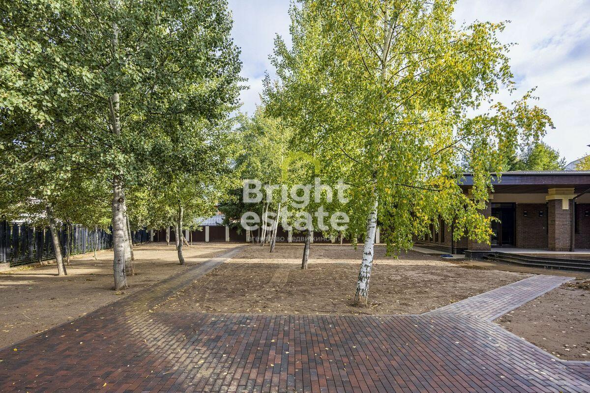 2-этажный коттедж 1 800 м² с отделкой