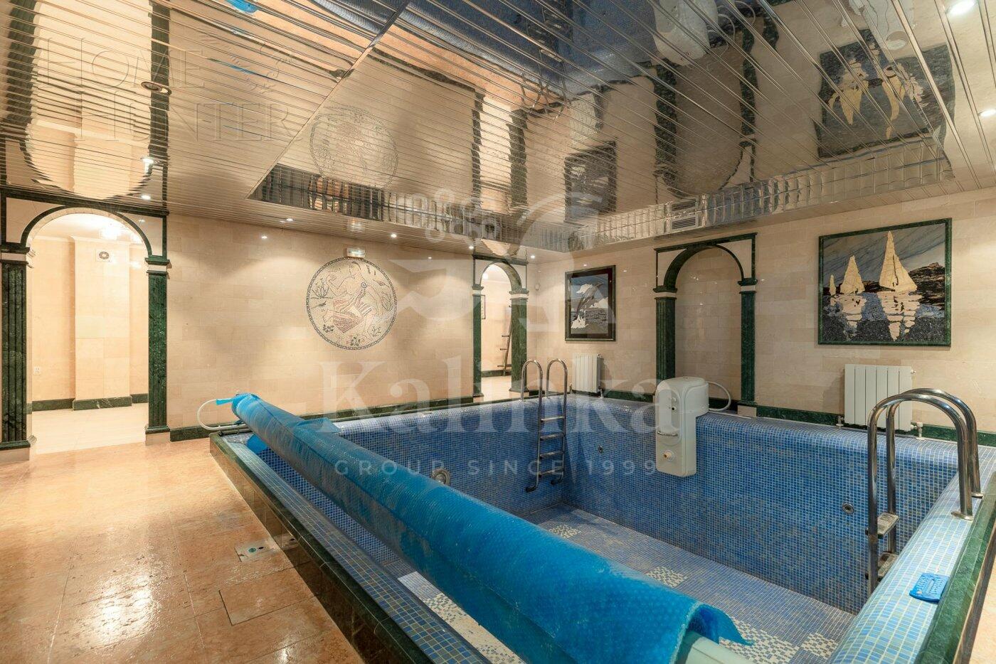 3-этажный коттедж 578 м² с отделкой