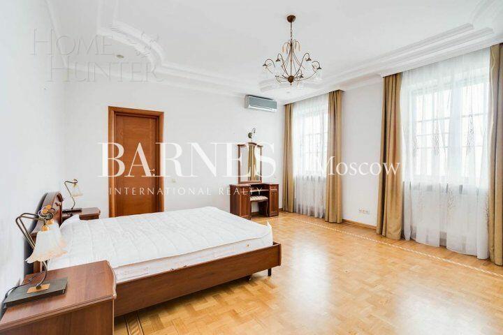 2-этажный коттедж 790 м² с отделкой