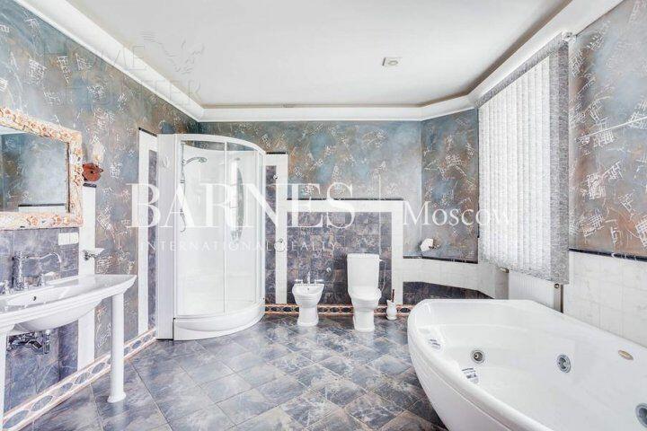 2-этажный коттедж 790 м² с отделкой