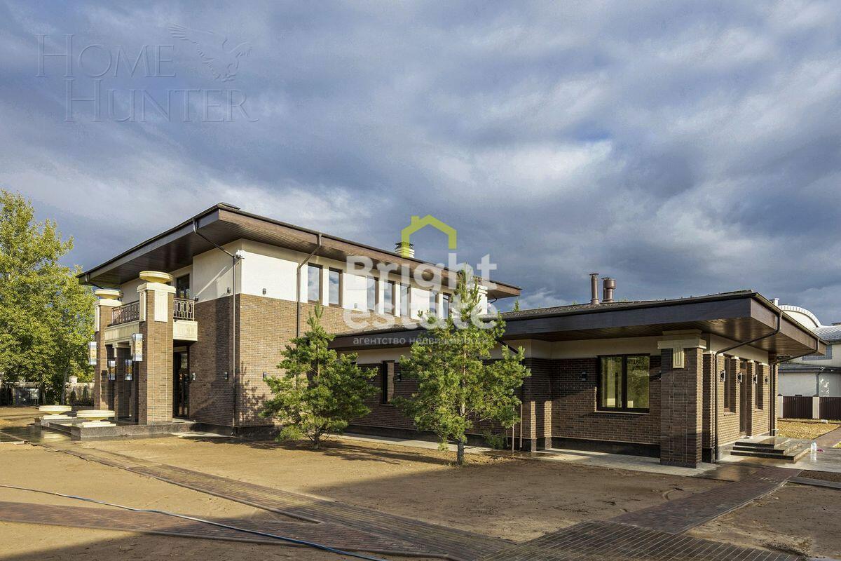 2-этажный коттедж 1 800 м² с отделкой