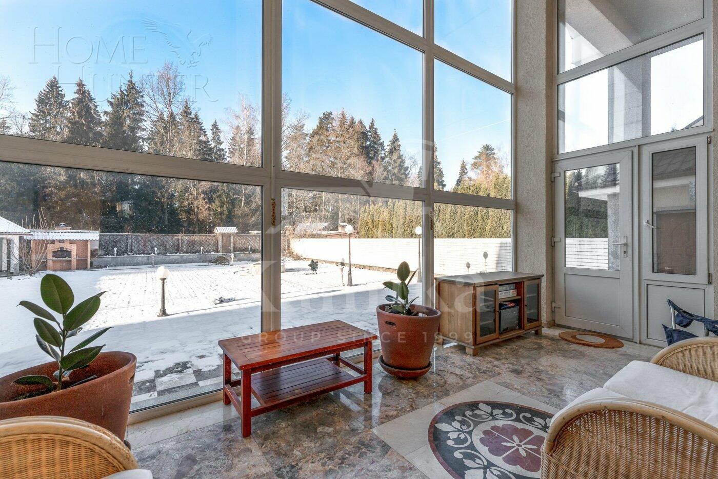 3-этажный коттедж 578 м² с отделкой