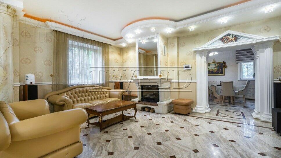 2-этажный коттедж 587 м² с отделкой