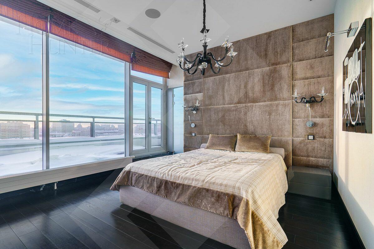 6-КОМН. ПЕНТХАУС С ОТДЕЛКОЙ 465 М² НА 10 ЭТАЖЕ