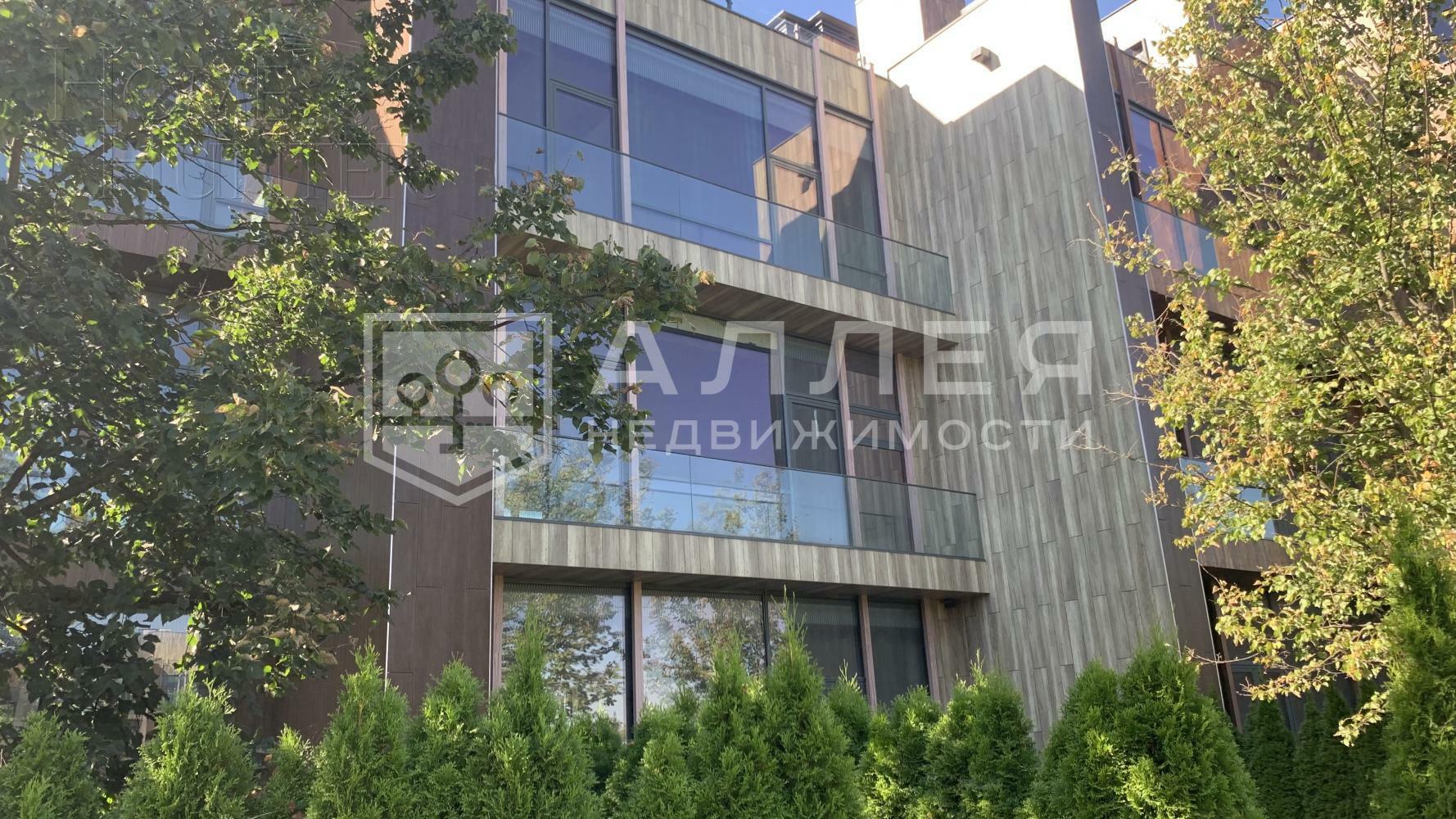 3-этажный таунхаус 238 м² без отделки