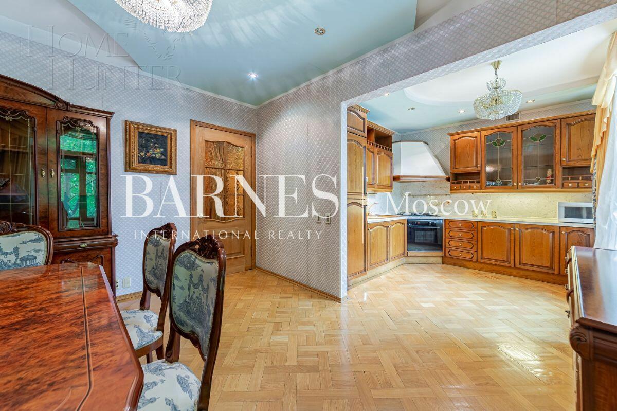 4-КОМН. КВАРТИРА С ОТДЕЛКОЙ 100.5 М² НА 4 ЭТАЖЕ