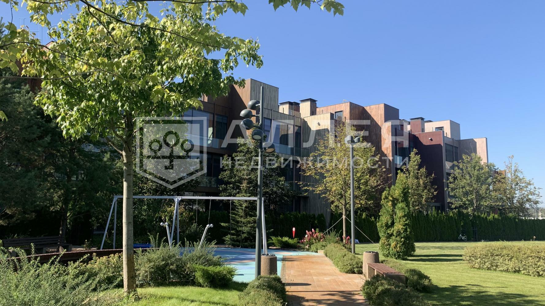 3-этажный таунхаус 238 м² без отделки