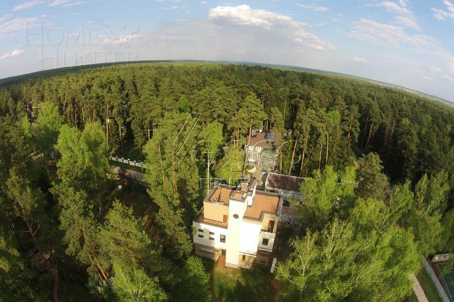 2-этажный коттедж 740 м² без отделки