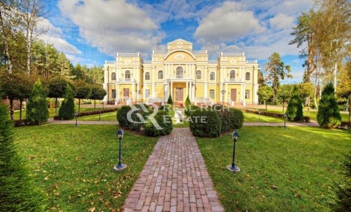 2-этажный коттедж 2 147 м² с отделкой