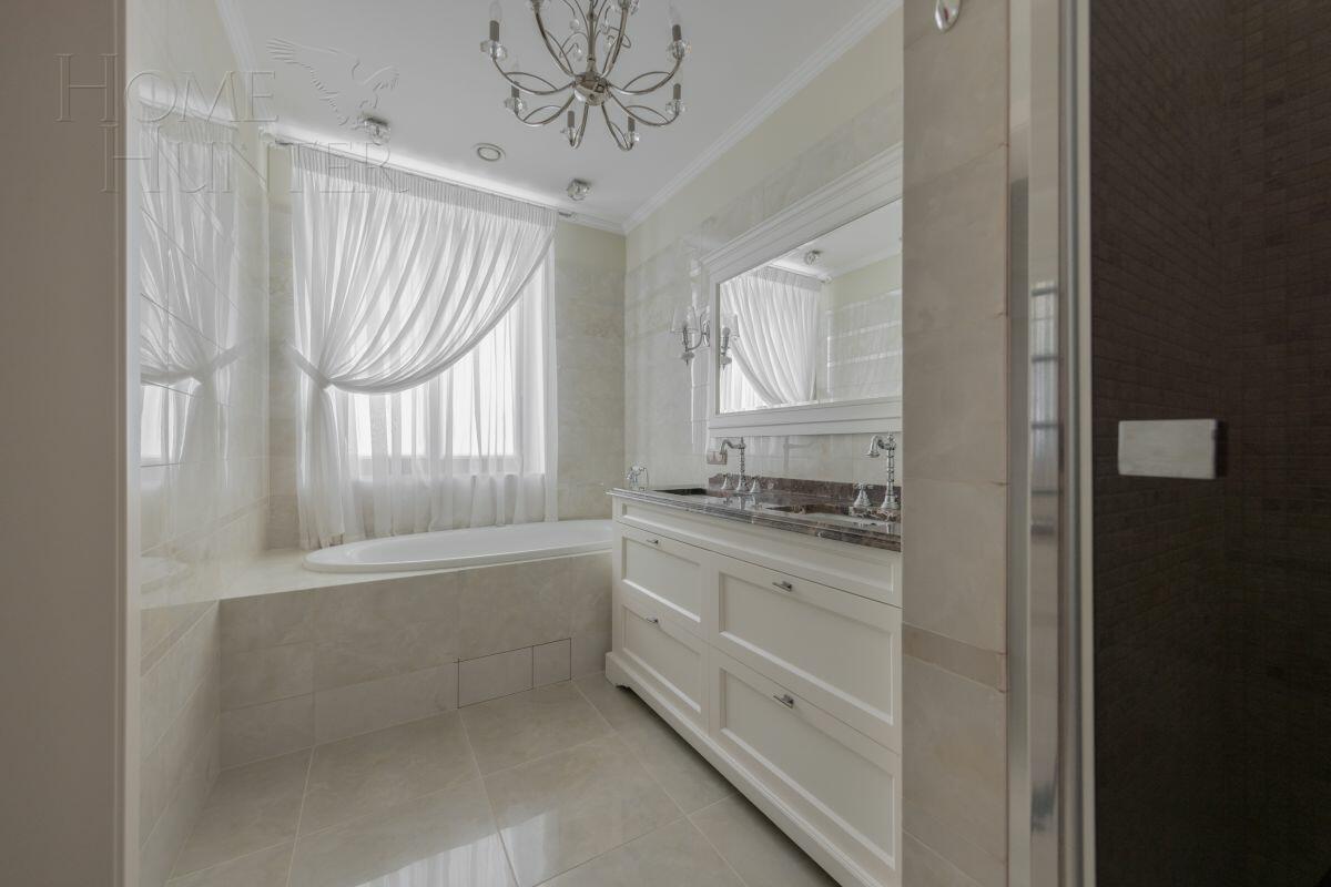 2-этажный коттедж 400 м² с отделкой