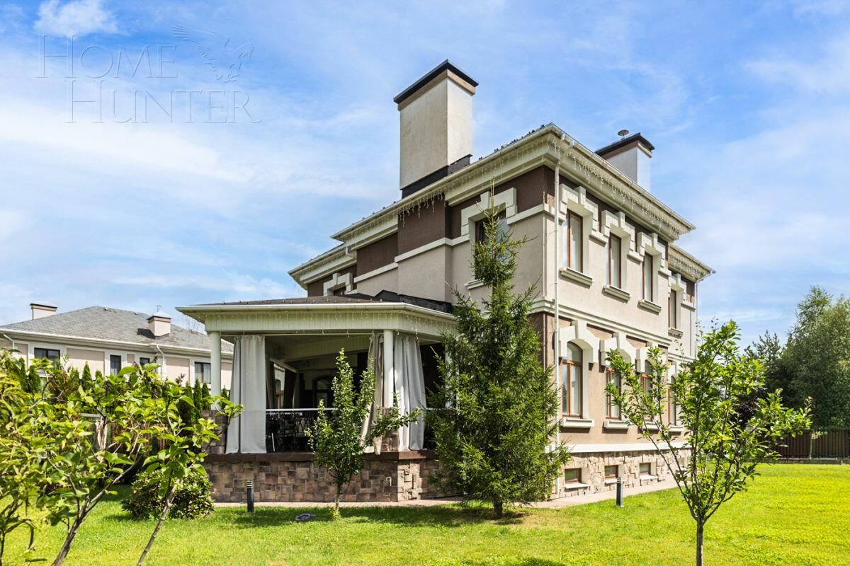 2-этажный коттедж 400 м² с отделкой