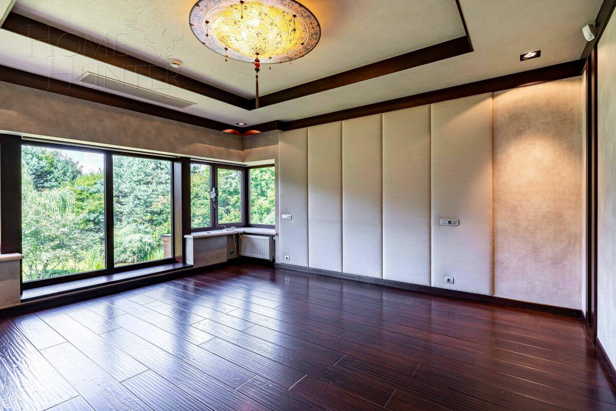 2-этажный коттедж 1 377 м² с отделкой