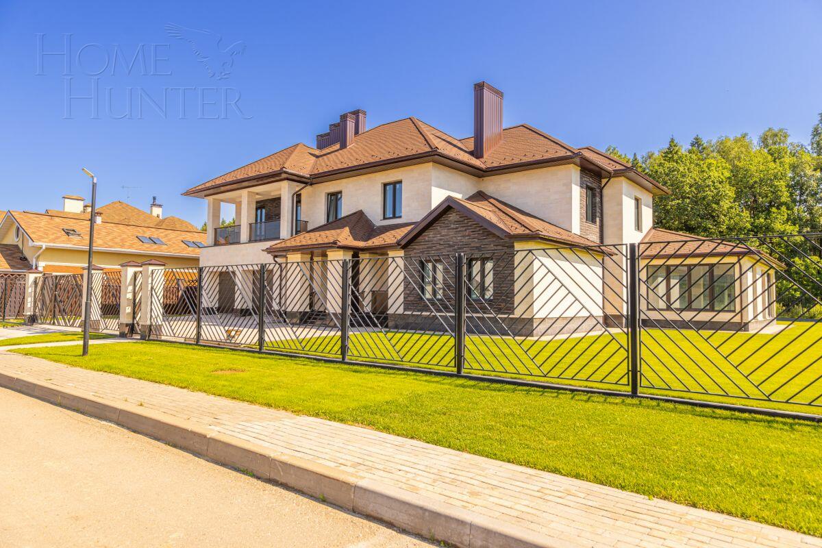 2-этажный коттедж 600 м² без отделки