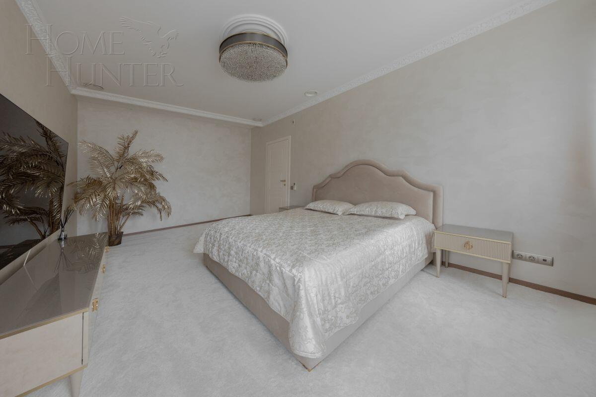 2-этажный коттедж 400 м² с отделкой