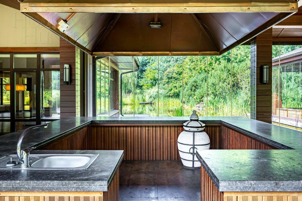 2-этажный коттедж 1 377 м² с отделкой