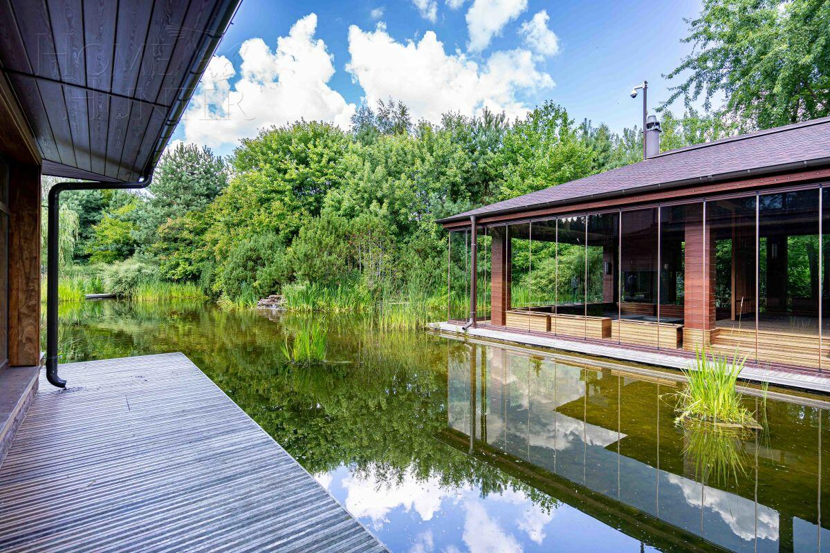 2-этажный коттедж 1 377 м² с отделкой