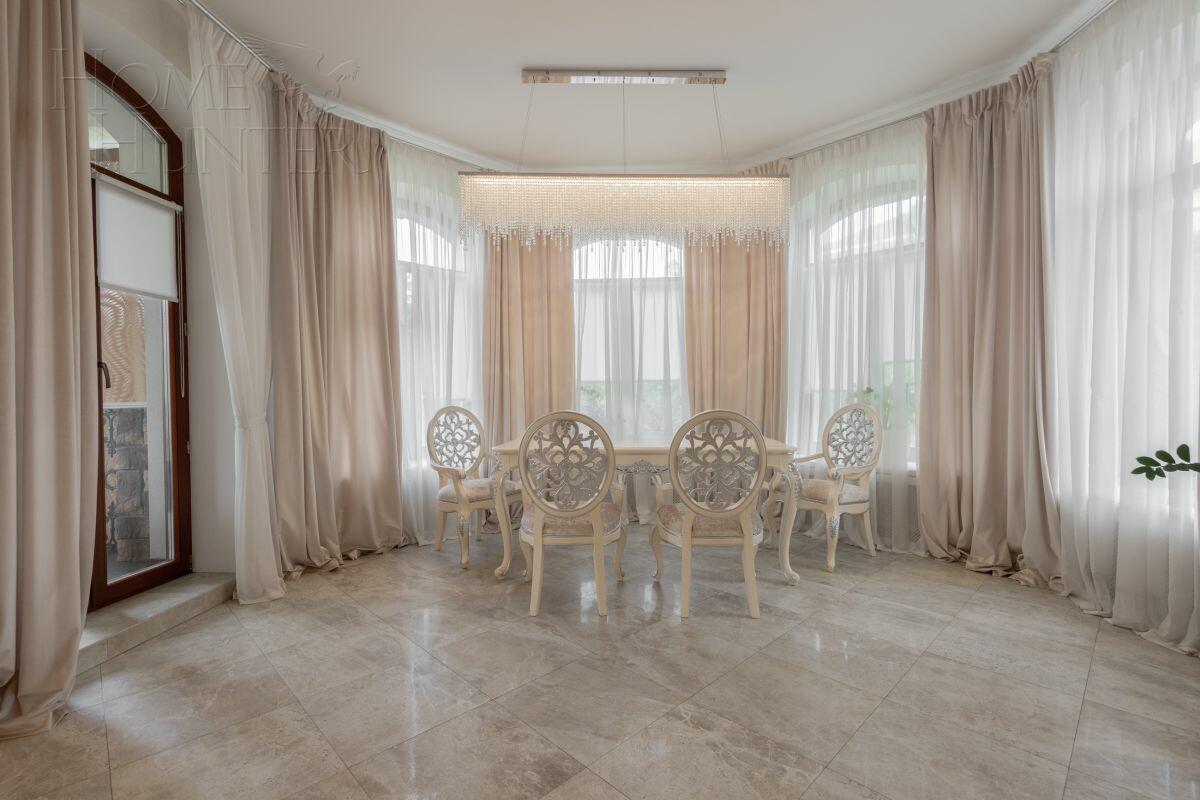 2-этажный коттедж 400 м² с отделкой