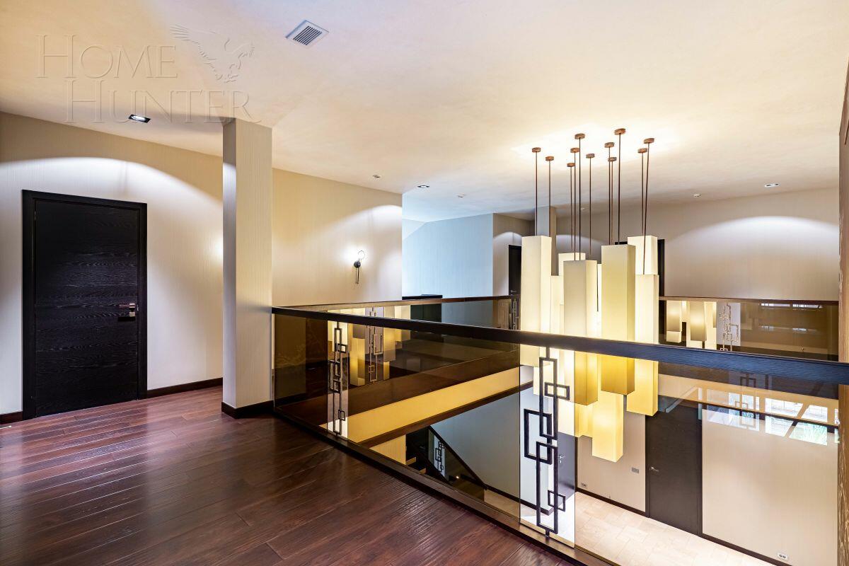 2-этажный коттедж 1 377 м² с отделкой