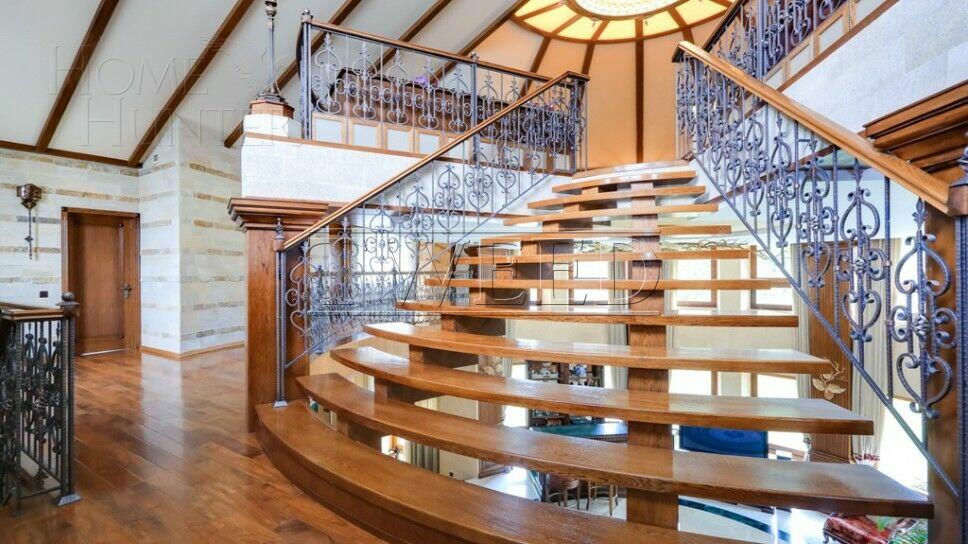 2-этажный коттедж 960 м² с отделкой