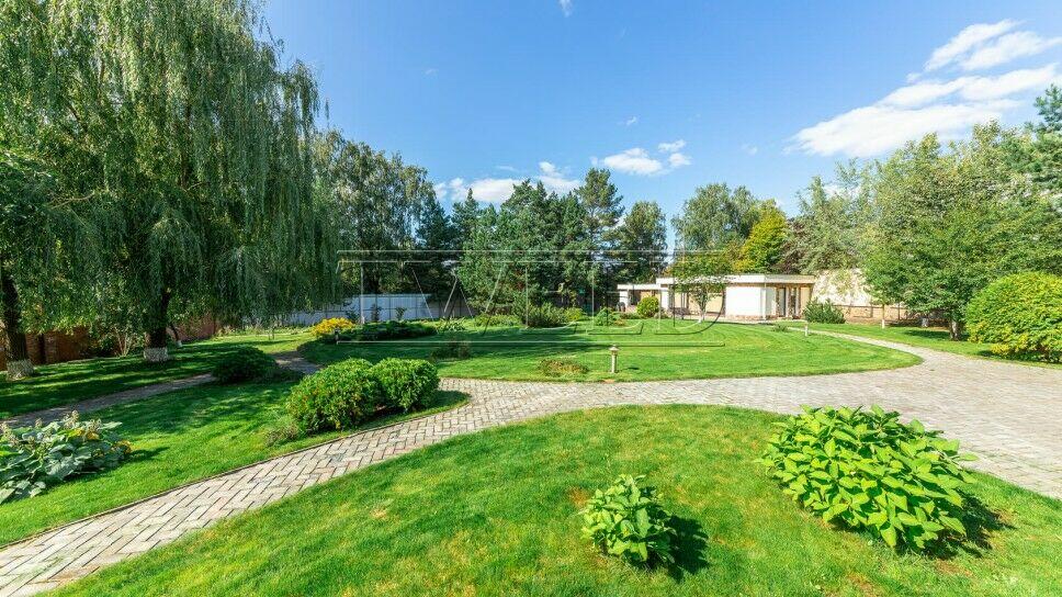 2-этажный коттедж 730 м² с отделкой