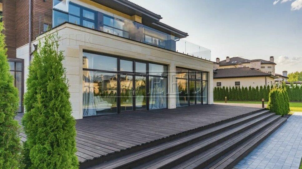 2-этажный коттедж 961 м² с отделкой