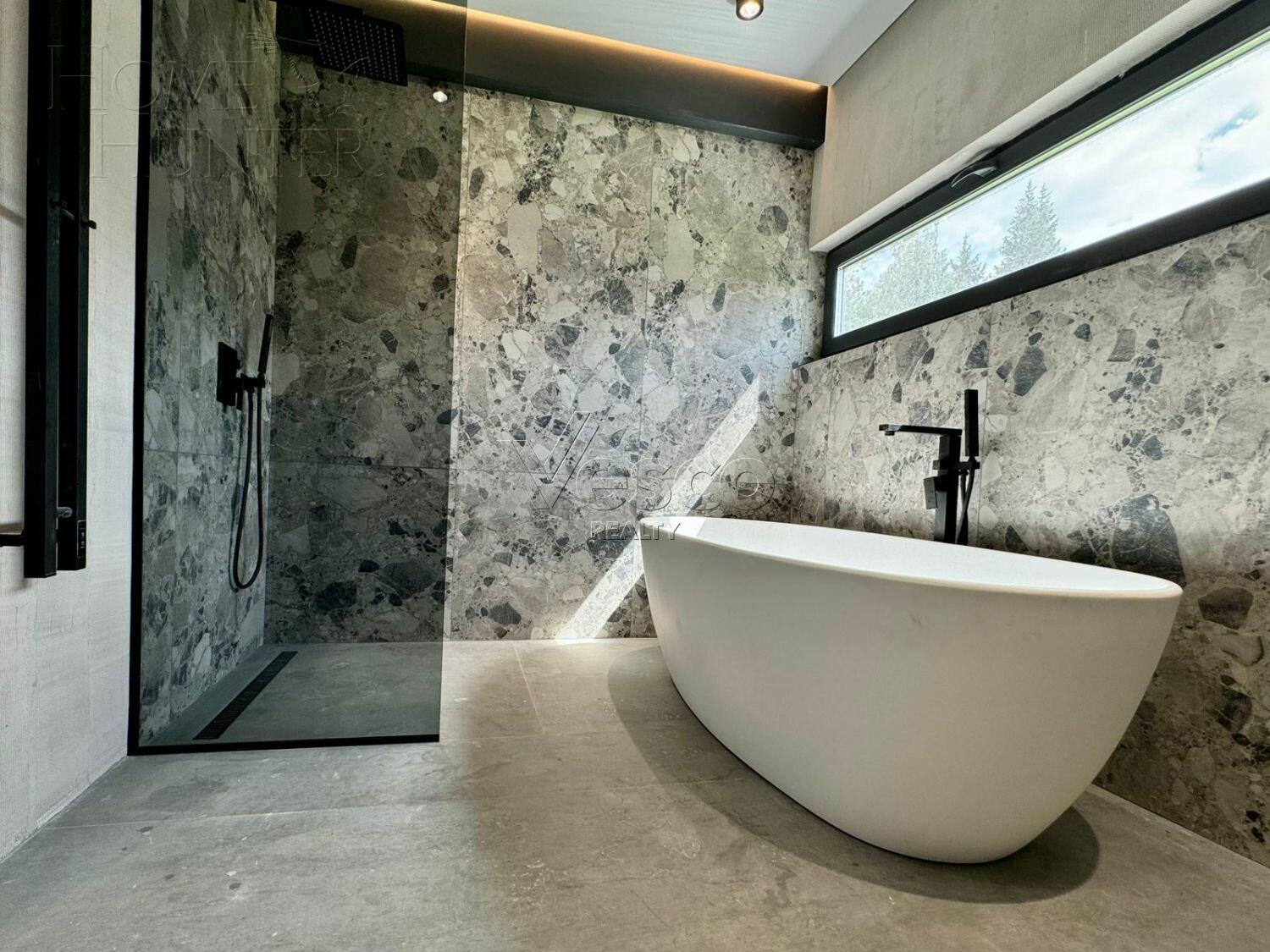 2-этажный коттедж 308.5 м² с отделкой