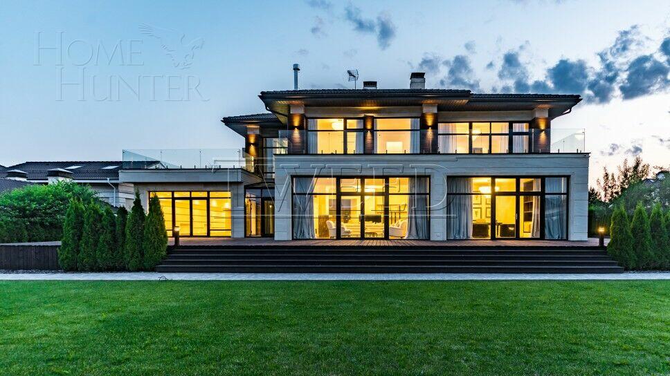 2-этажный коттедж 961 м² с отделкой