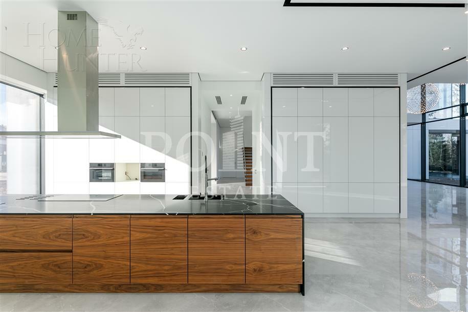 2-этажный коттедж 950 м² с отделкой