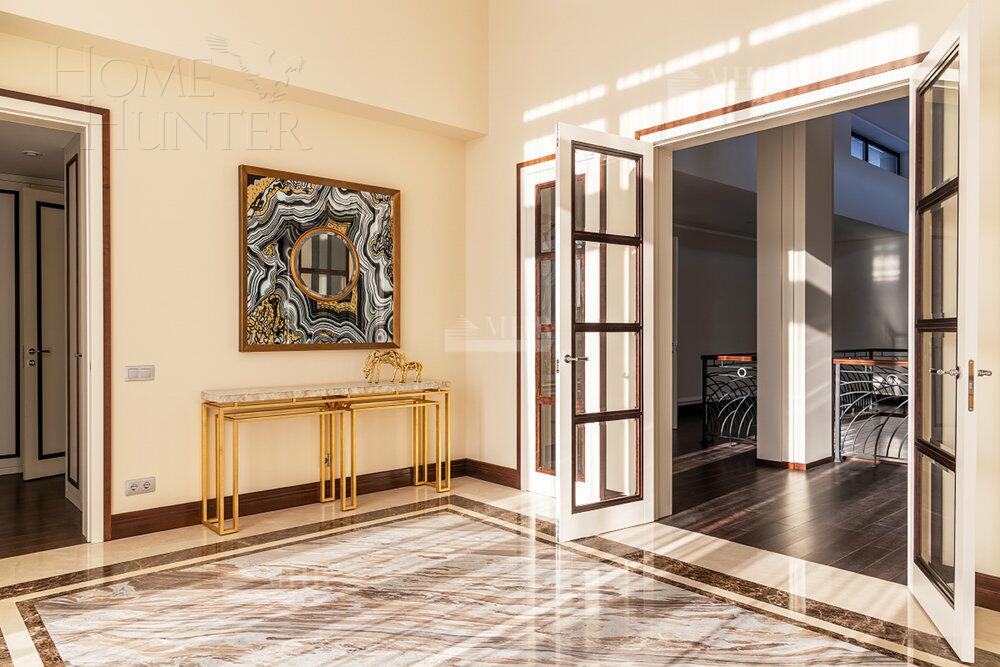 2-этажный коттедж 967.94 м² с отделкой