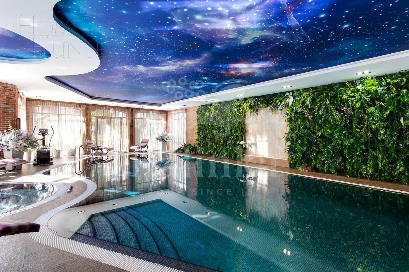 3-этажный коттедж 1 200 м² с отделкой