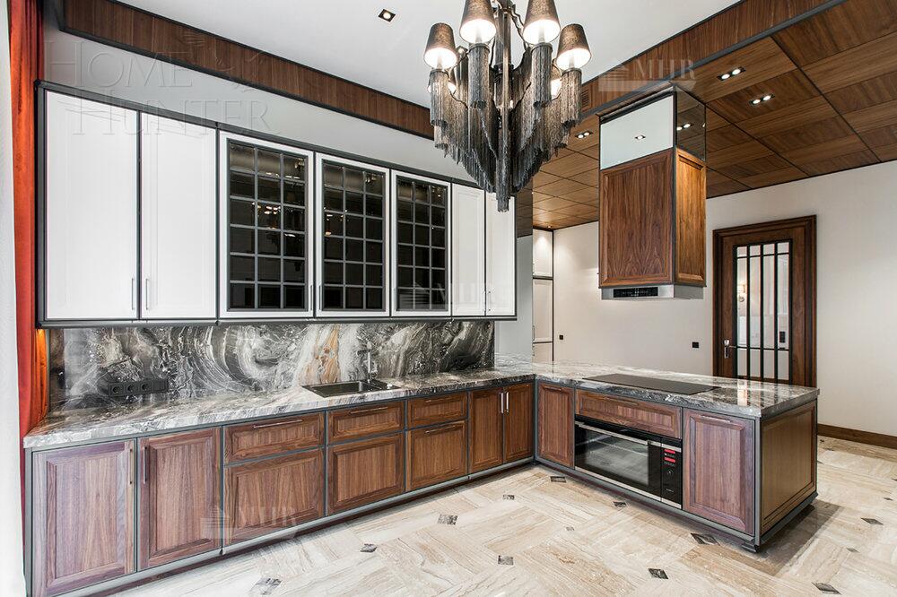 2-этажный коттедж 989.7 м² с отделкой