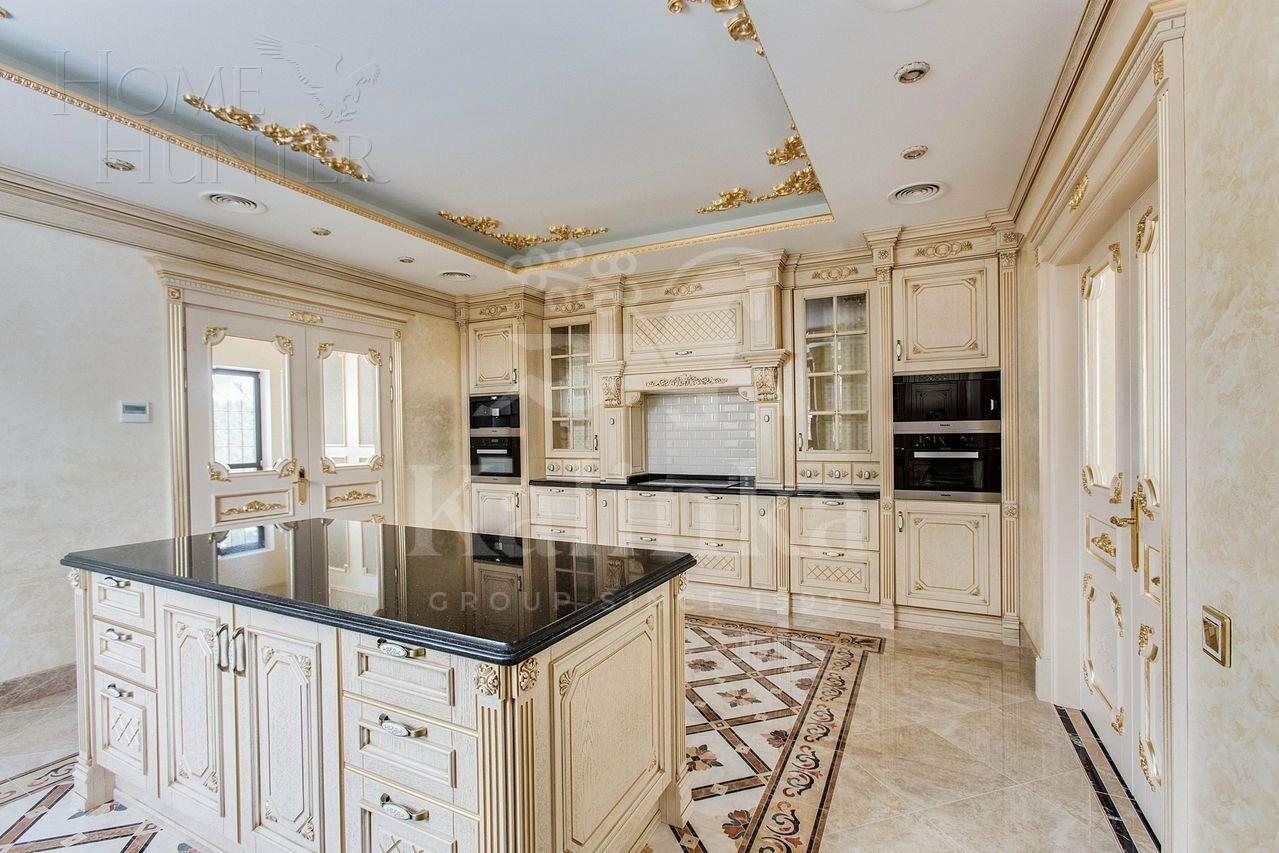 2-этажный коттедж 758 м² с отделкой