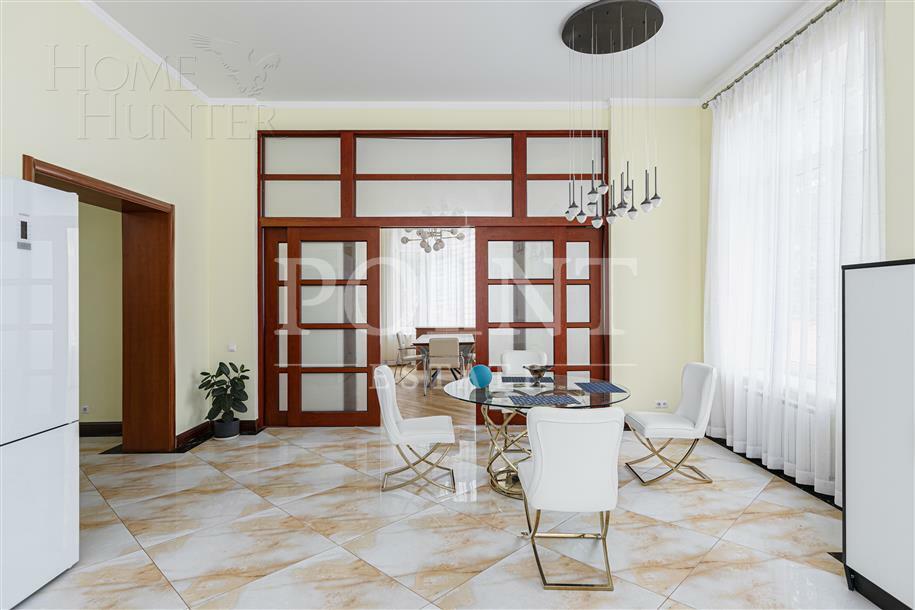 2-этажный коттедж 1 200 м² с отделкой