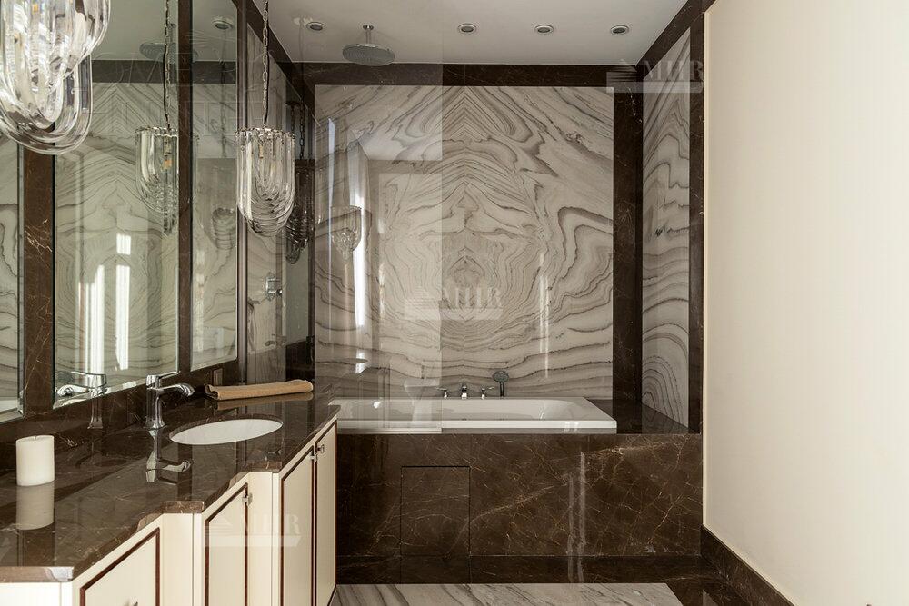 2-этажный коттедж 967.94 м² с отделкой