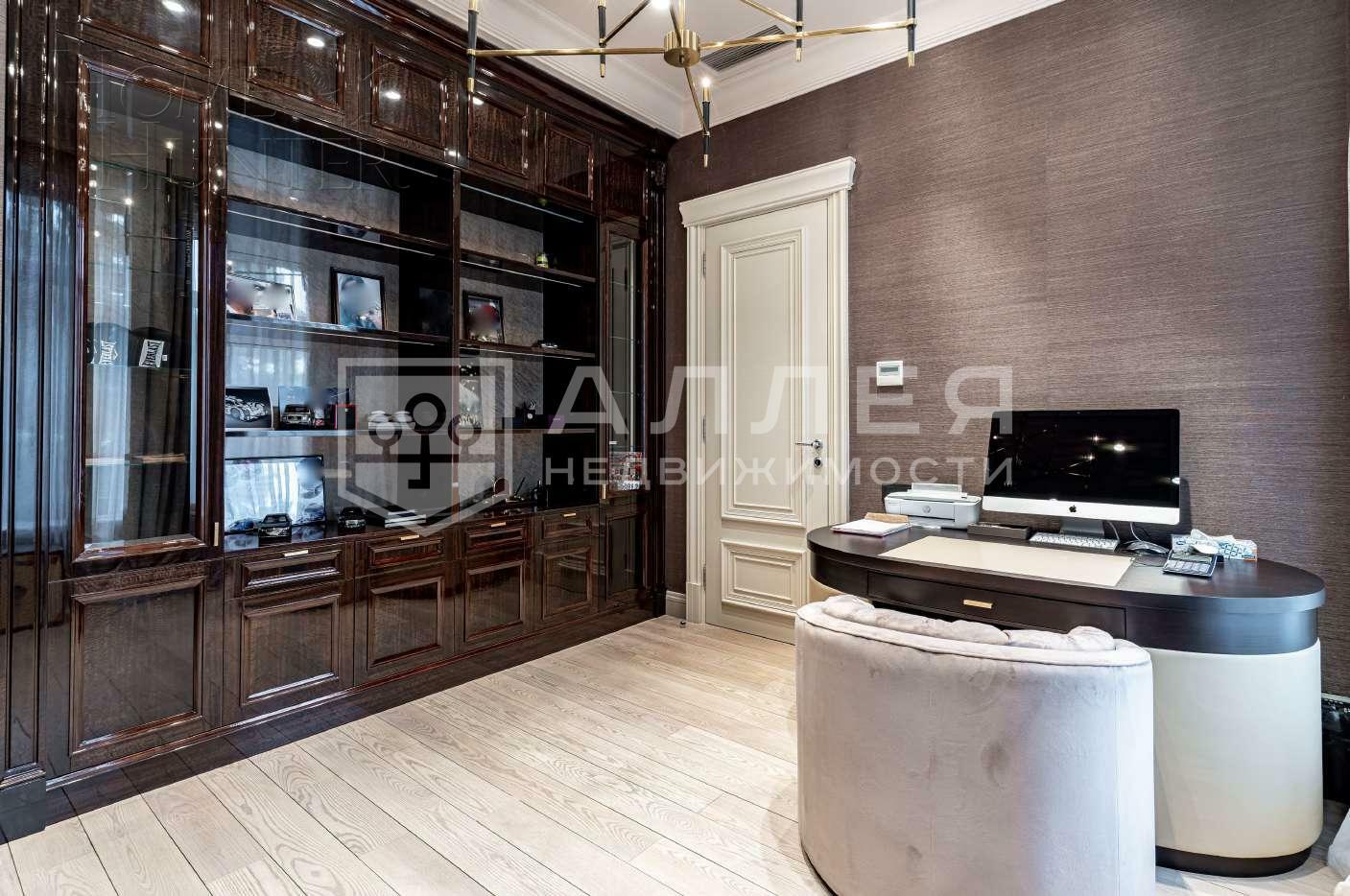 2-этажный коттедж 1 500 м² с отделкой