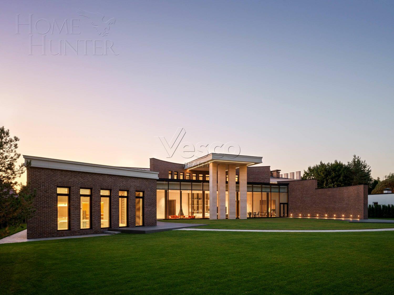 2-этажный коттедж 1 517 м² с отделкой