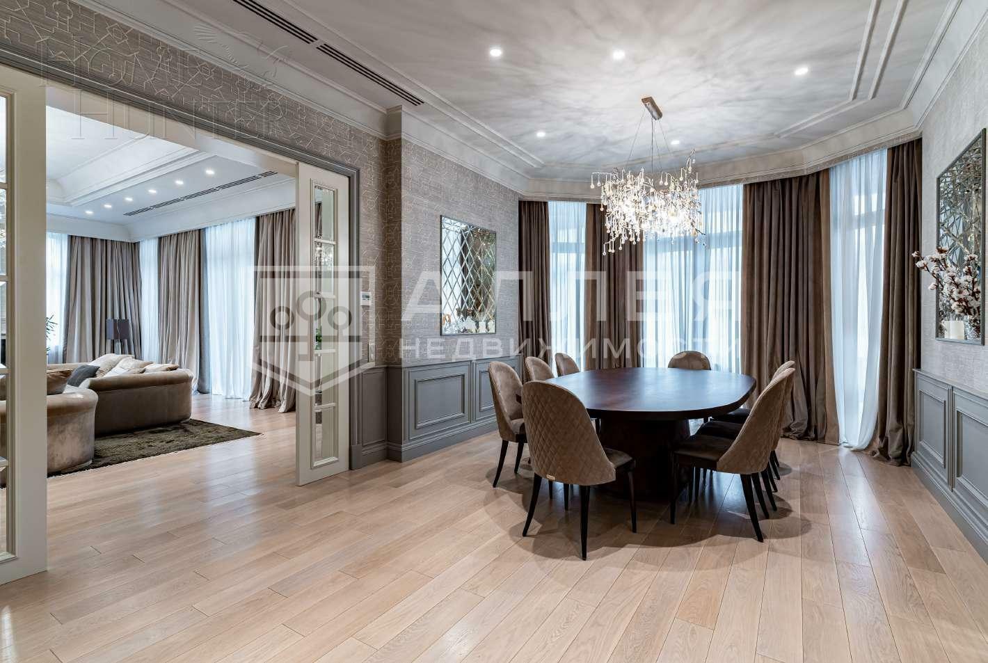 2-этажный коттедж 1 500 м² с отделкой