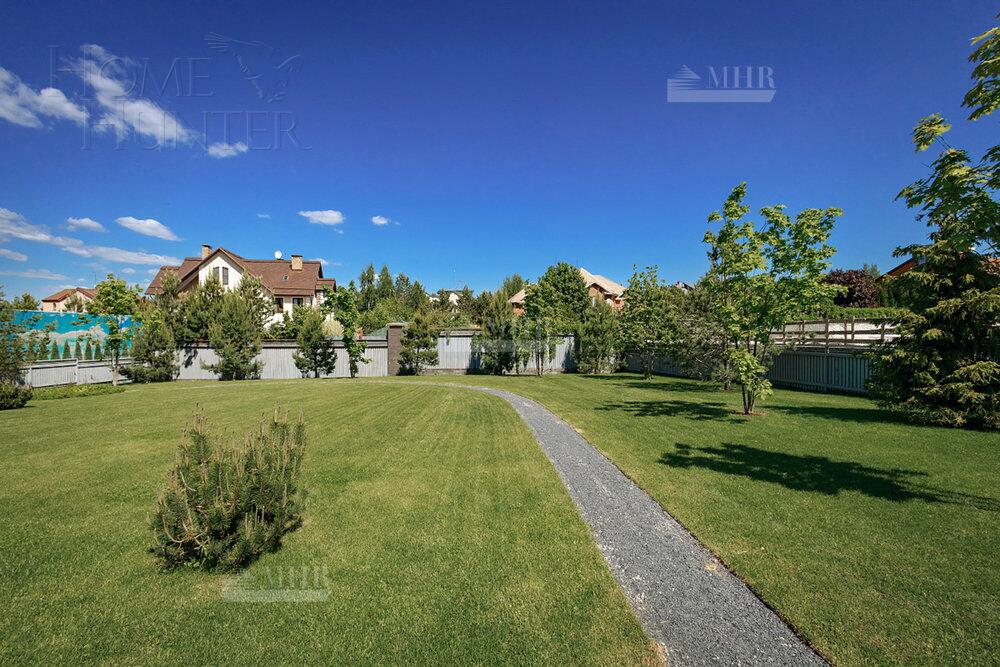 2-этажный коттедж 967.94 м² с отделкой