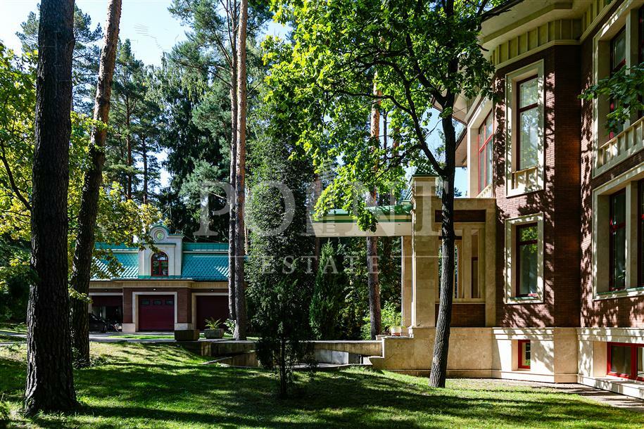 2-этажный коттедж 1 045 м² без отделки